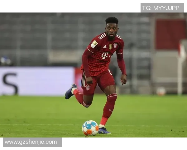 2025年全球十大最帅足球球星高清大图欣赏 吸引眼球的俊朗风采